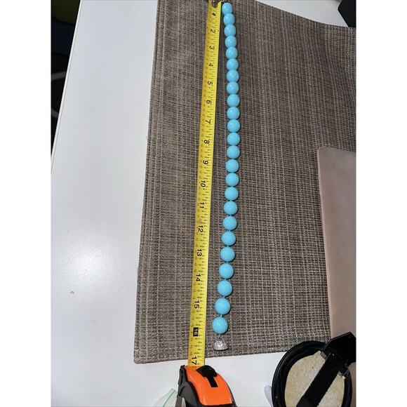 Set Turquoise Colored Lucite Bead Necklace Earrings Rhinestone Bead Closure - Picture 8 of 9